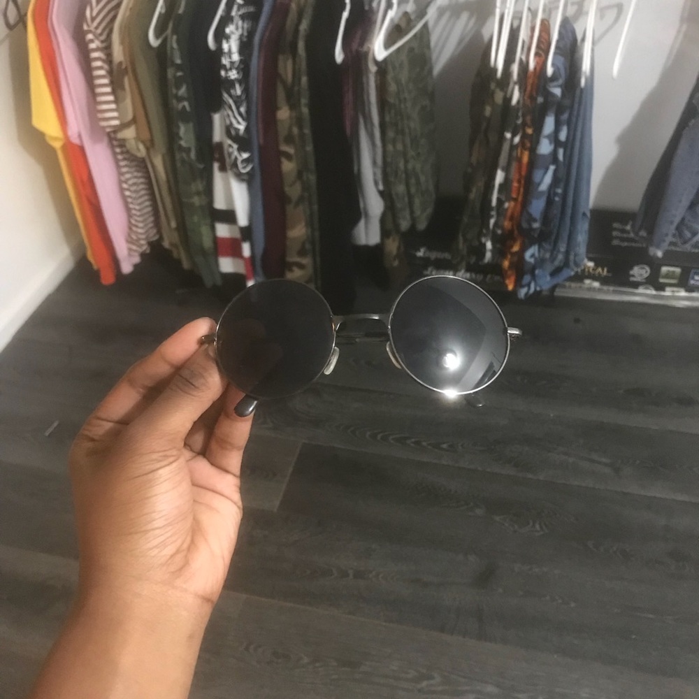 black sunglasses.